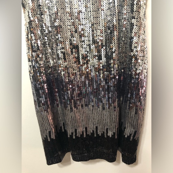 Charlotte Russe silver mini dress size 2. - Picture 2 of 10